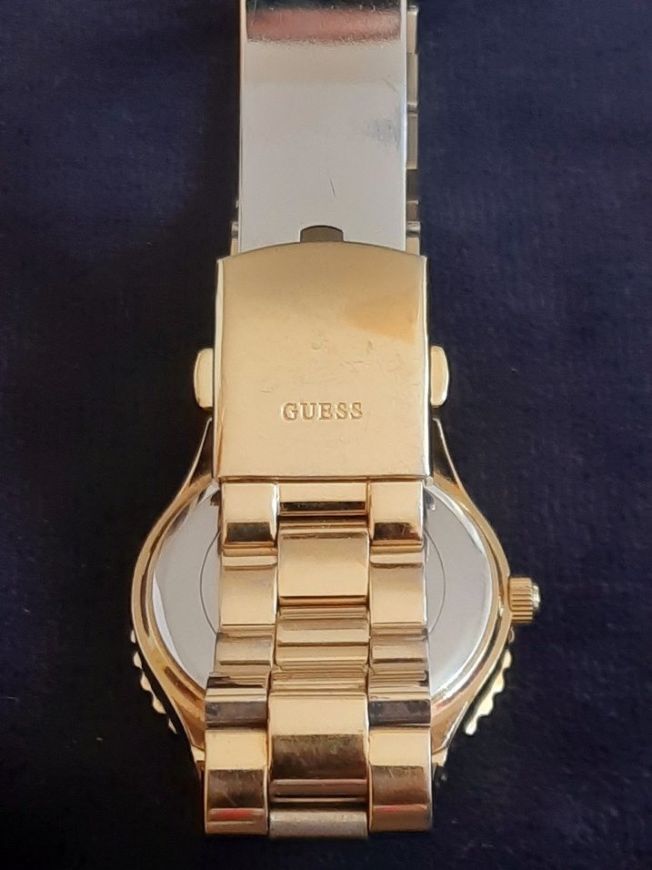 GUESS Altın Renkli Kadın Kol Saati - Görsel 3