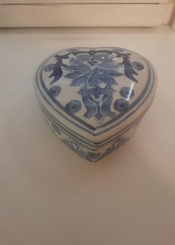 Mavi Kalp Şekilli Desenli Kapaklı Tabak - Görsel 5