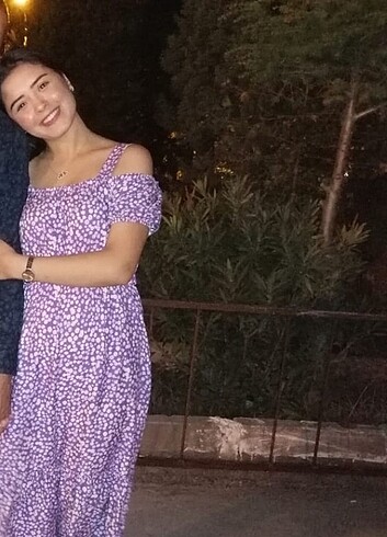 Çiçekli elbise