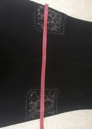 Siyah Yılan Desenli Kapüşonlu Uzun Kadın Kaban - Görsel 5