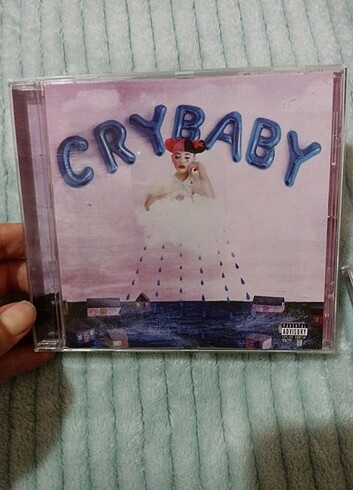 CRYBABY ALBÜM 
