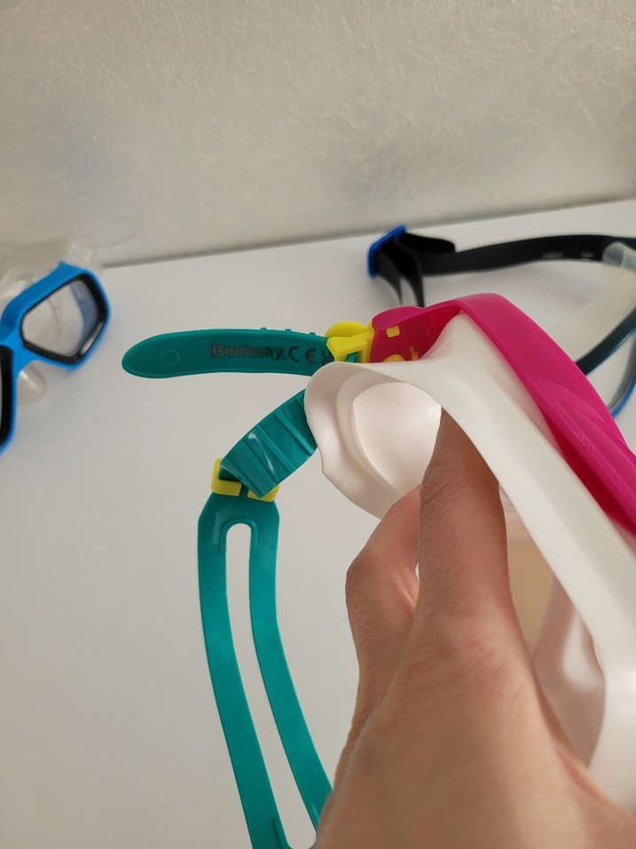 Renkli Elastik Yüzücü Gözlükleri - Görsel 3