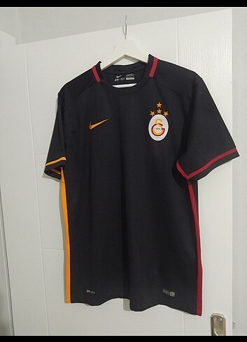 Gs store Galatasaray forma orjinaldir 