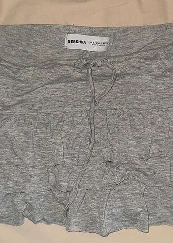 Bershka 36