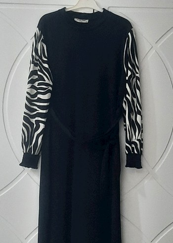 Zebra Desenli Siyah Uzun Kollu Uzun Elbise