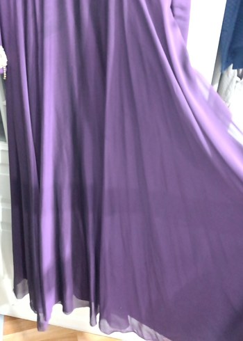 Uzun Kollu Mor İşlemeli Abiye Elbise - Görsel 3