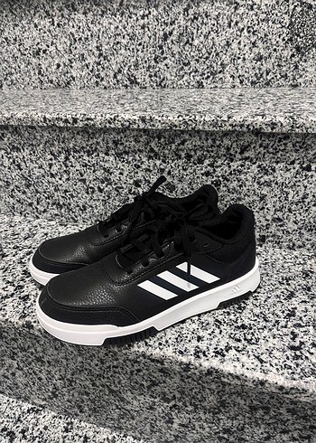 Siyah Beyaz Spor Kadın Sneakers