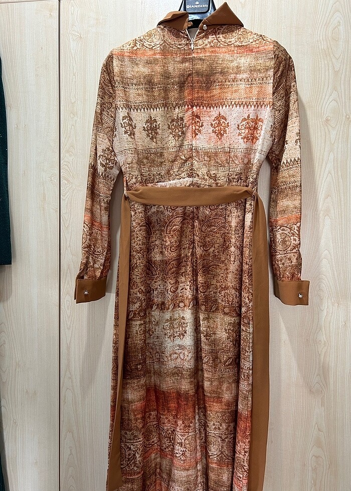 Uzun kollu elbise - Görsel 3