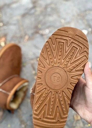 36 Beden Ugg bot