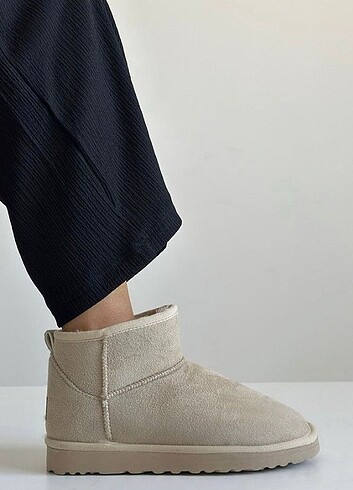 40 Beden çeşitli Renk Ugg bot 