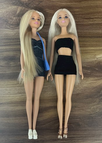 Barbie Uzun Saçlı Bebekler Seti