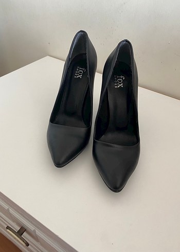37 Beden Fox Shoes Siyah Kadın Stiletto Topuklu Ayakkabı
