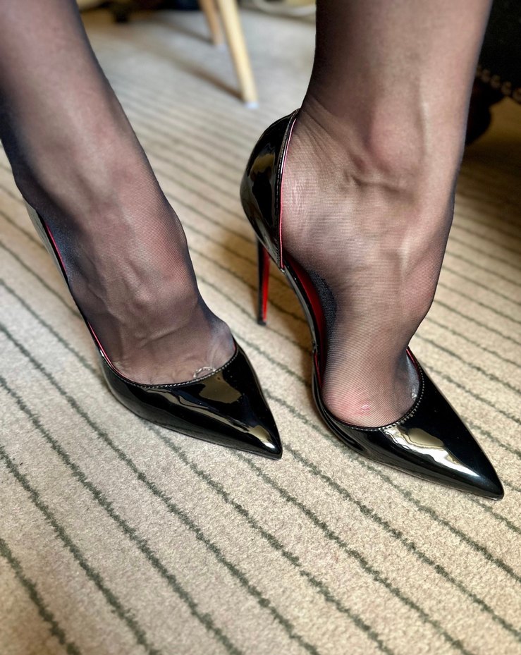 Siyah Parlak Rugan Stiletto Topuklu Kadın Ayakkabı - Görsel 2