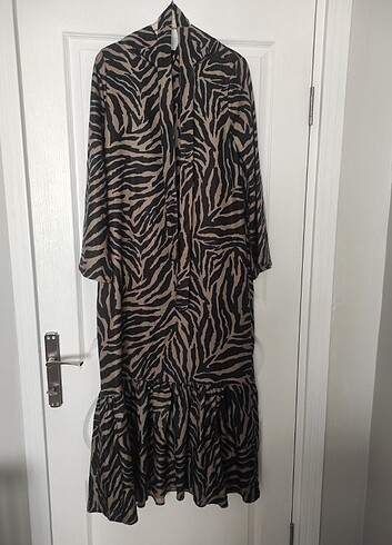 Günlük zebra desenli elbise 