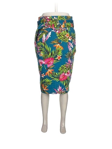 Guess Midi Etek %70 İndirimli.