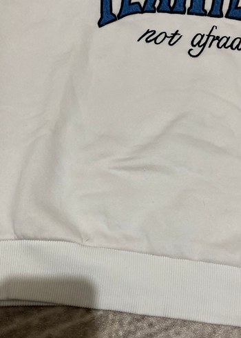 Kadın Beyaz Fermuarlı Baskılı Sweatshirt - Görsel 2