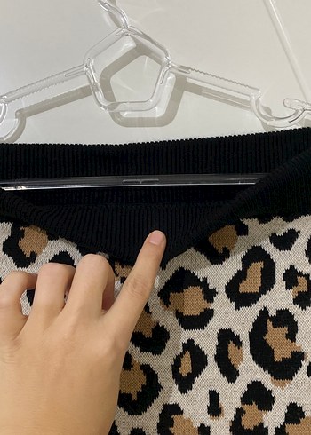 Kahverengi Leopar Desenli Uzun Kollu Kadın triko takım - Görsel 8