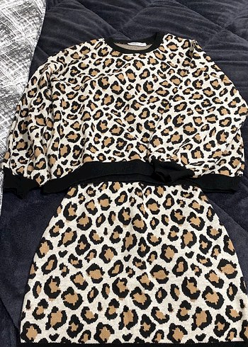 Kahverengi Leopar Desenli Uzun Kollu Kadın triko takım - Görsel 9