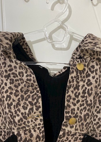 Leopar Desenli Düğmeli Triko Kadın Ceket - Görsel 4