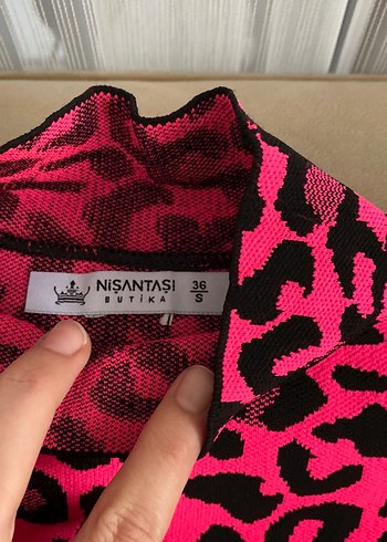 Pembe Leopar Desenli Uzun Kollu Balıkçı Yaka Bluz - Görsel 5