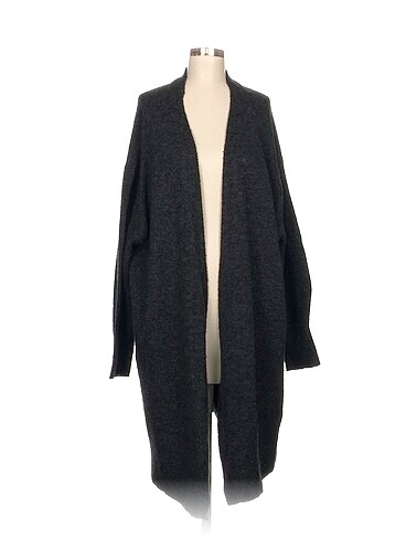 H&M Hırka %70 İndirimli.