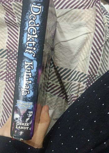 Dedektif Kulukafa: Karanlık Günler - Derek Landy - Görsel 3