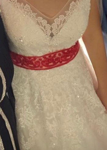 Dantel İşlemeli V Yaka Beyaz A Kesim Gelinlik - Görsel 5