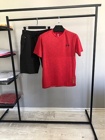 Under Armour şortlu takım