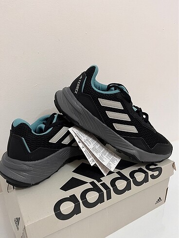 36 Beden siyah Renk Adidas
