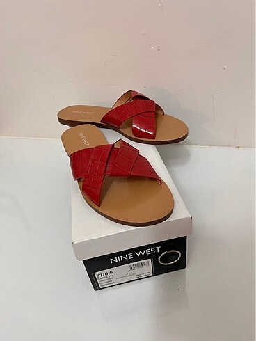 Nine west