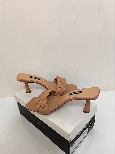 39 Beden Nine west