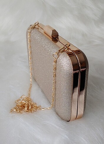  Beden Altın rengi simli abiye clutch 