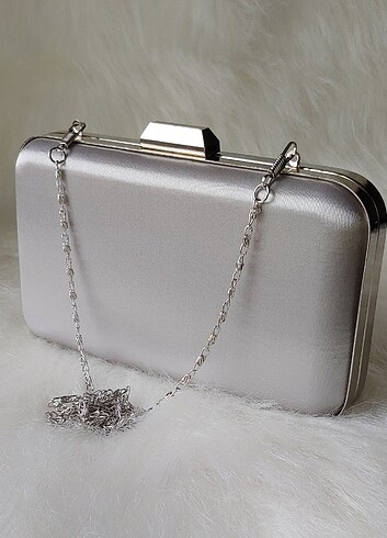 Gümüş saten abiye clutch