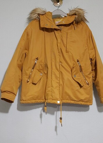 Pull&Bear Hardal Kadın Mont