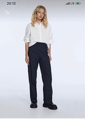 Stradivarius ince çizgili smart pantolon