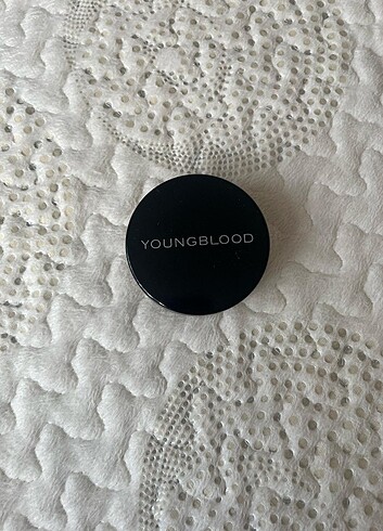 Youngblood fondöten