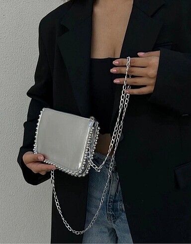 zara model gümüş renk çanta