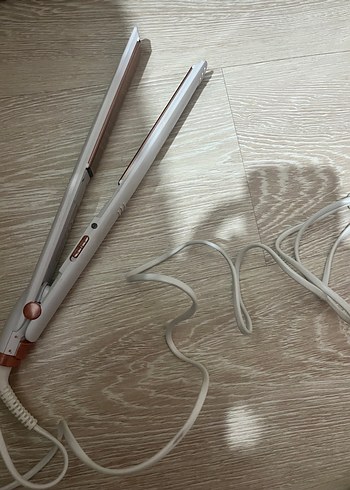 Aprilla Beyaz Gri Saç Düzleştirici - Görsel 3