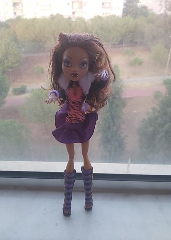 Monster High 2008 Clawdeen wolf Monster high