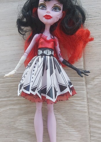  Beden Monster High Operetta Hauntlywood