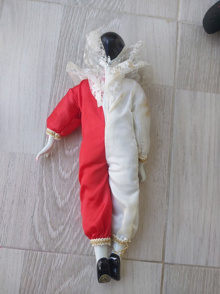 Dantel Yaka Detaylı Beyaz Gri Figürin - Görsel 5