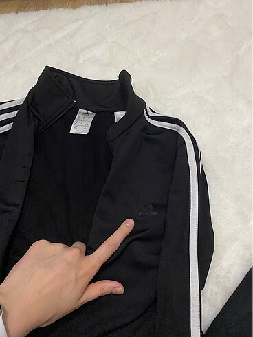 m Beden siyah Renk Adidas eşofman takımı