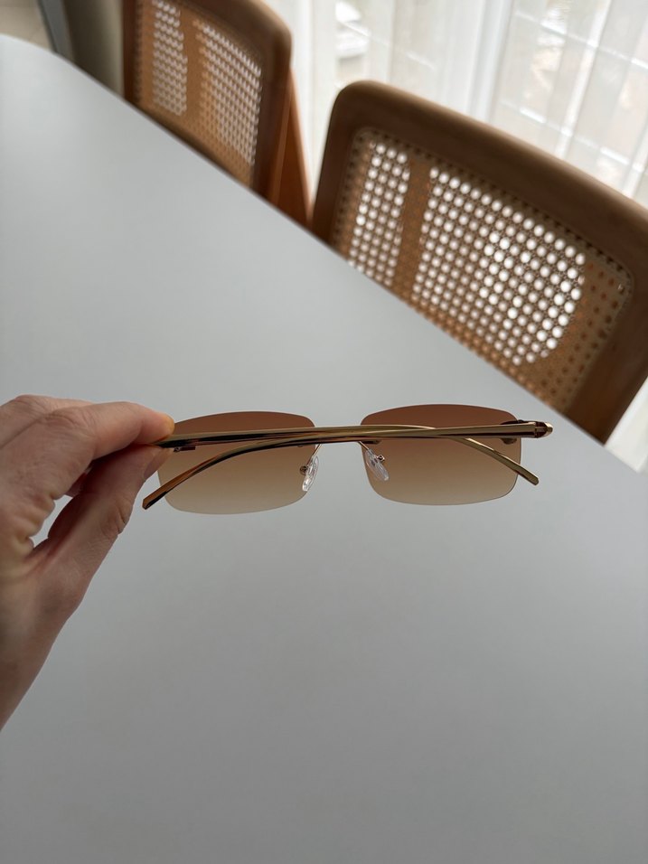 Bej Şeffaf Minimalist Kadın Güneş Gözlüğü - Görsel 2