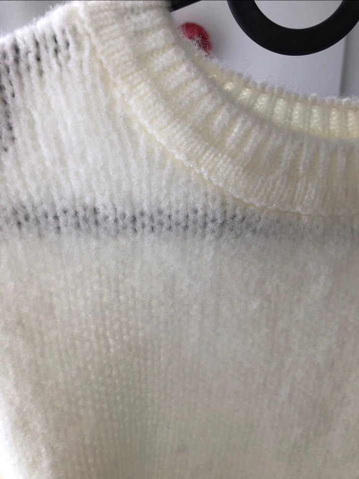 Beyaz Rahat Kesim Kadın Yün Kazak - Görsel 4