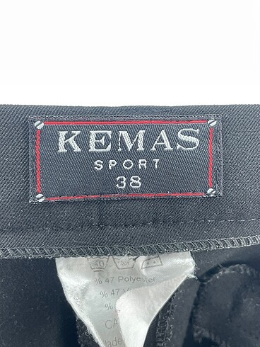 38 Beden siyah Renk PreLoved Bermuda / Kapri %70 İndirimli.