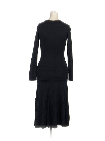 m Beden PreLoved Uzun Elbise %70 İndirimli.