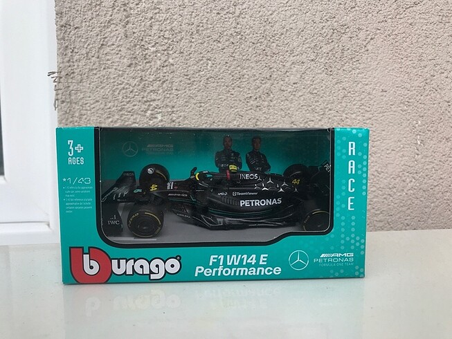 BURAGO F1 MERCEDES AMG HAMİLTON W14