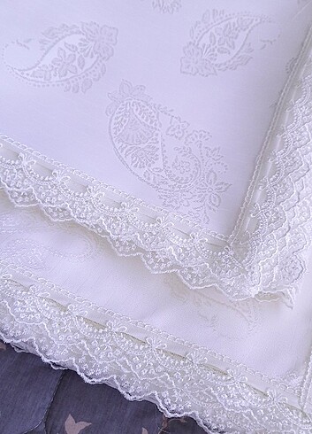 Pierre Cardin Sofra masa örtüsü