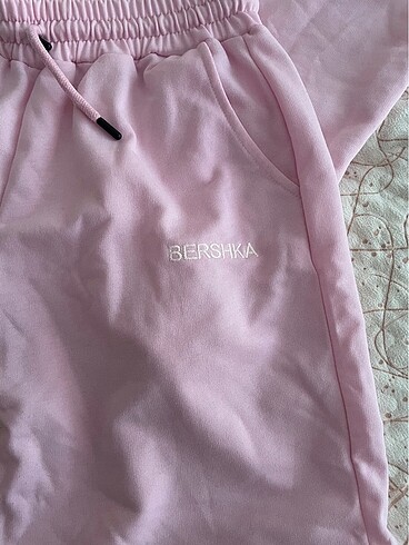 Bershka Şort T-işört Takım