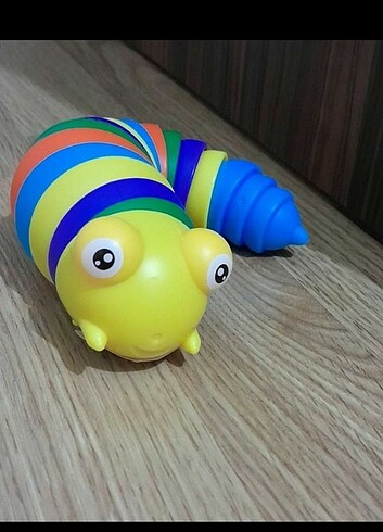 Eğitici sök tak oynak tırtıl
